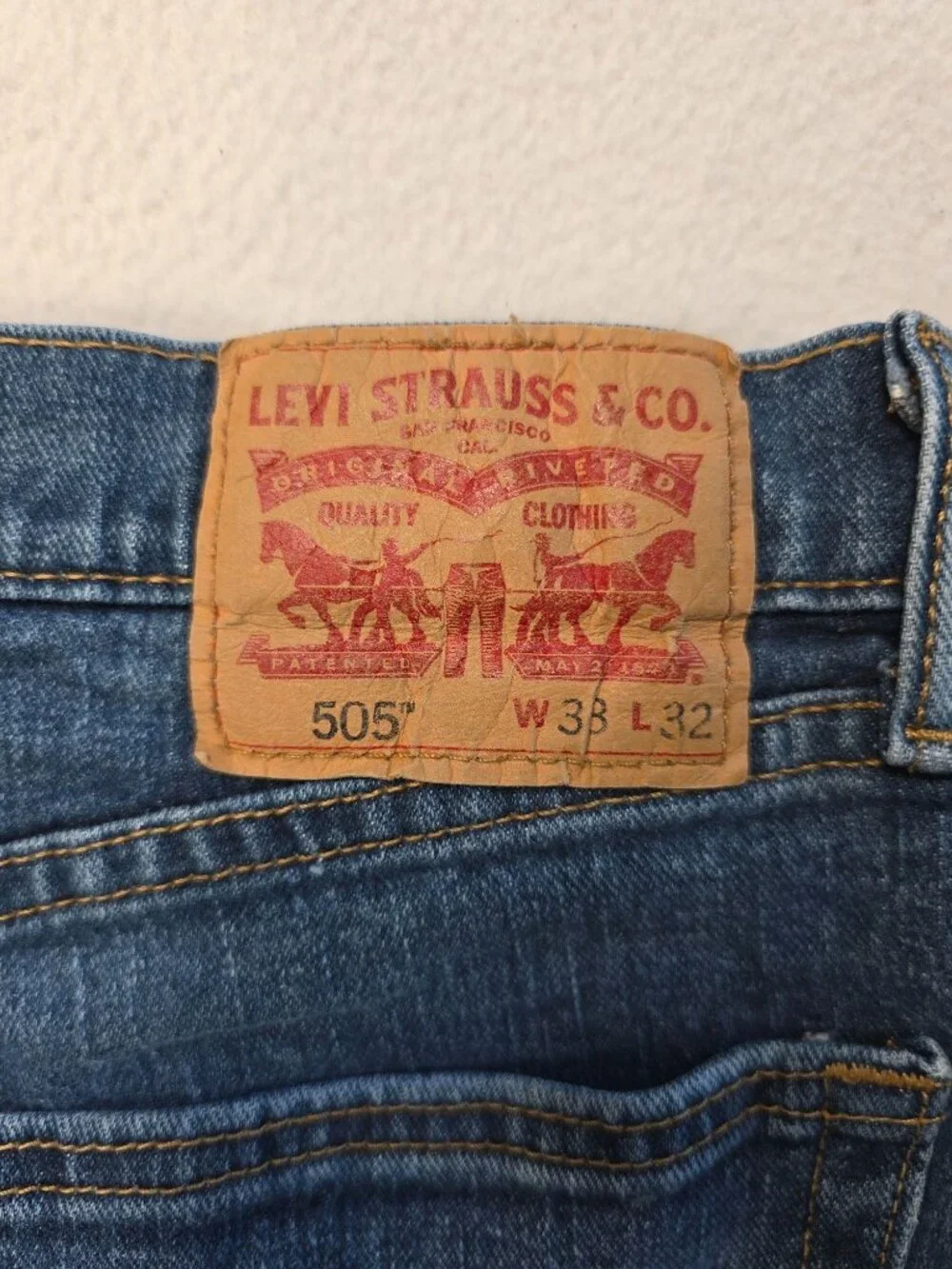 LeviS 505 Straight Leg Denim Jeans W33 L32 Medium Wash